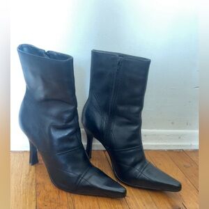 Candies black leather ankle boots size 7.5. Pointy toe 4” heel made in Brazil